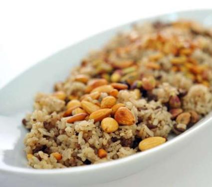 مثلثات الكراميل والمكسرات للاطفال مثلثات الكراميل والمكسرات للاطفال