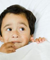 الخوف عند الأطفال وكيفية التعامل معه