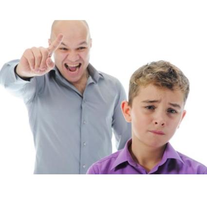 الصرامة مع الأطفال