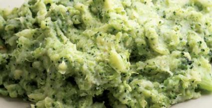 هريس البطاطا والبروكلي بالجبنة هريس البطاطا والبروكلي بالجبنة