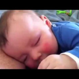 Embedded thumbnail for طفل رضيع يضحك أثناء نومه