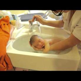 Embedded thumbnail for حمام لحديث الولادة